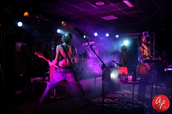 Clicca per l'immagine full size